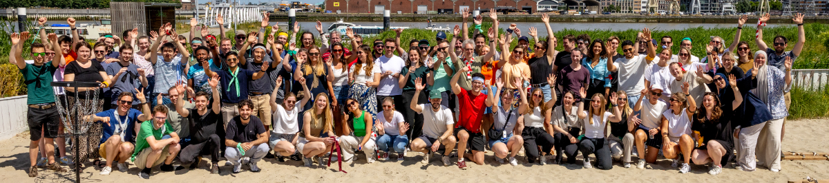 Ons team is de afgelopen jaren al sterk gegroeid en groeit nog steeds!
Kom jij mee deel uitmaken van dit fantastische team? 