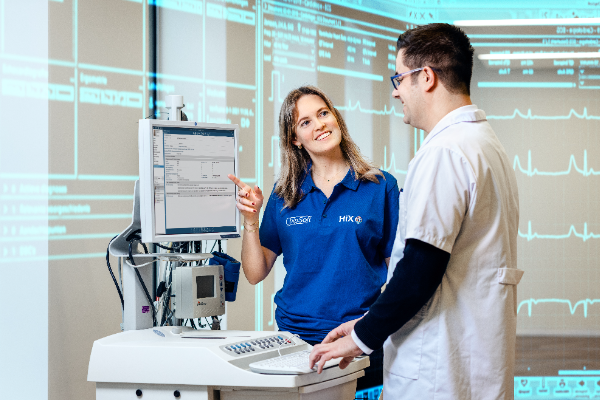 Onze consultants ondersteunen zorgverleners bij het gebruik van ons elektronisch patiëntendossier HiX. 